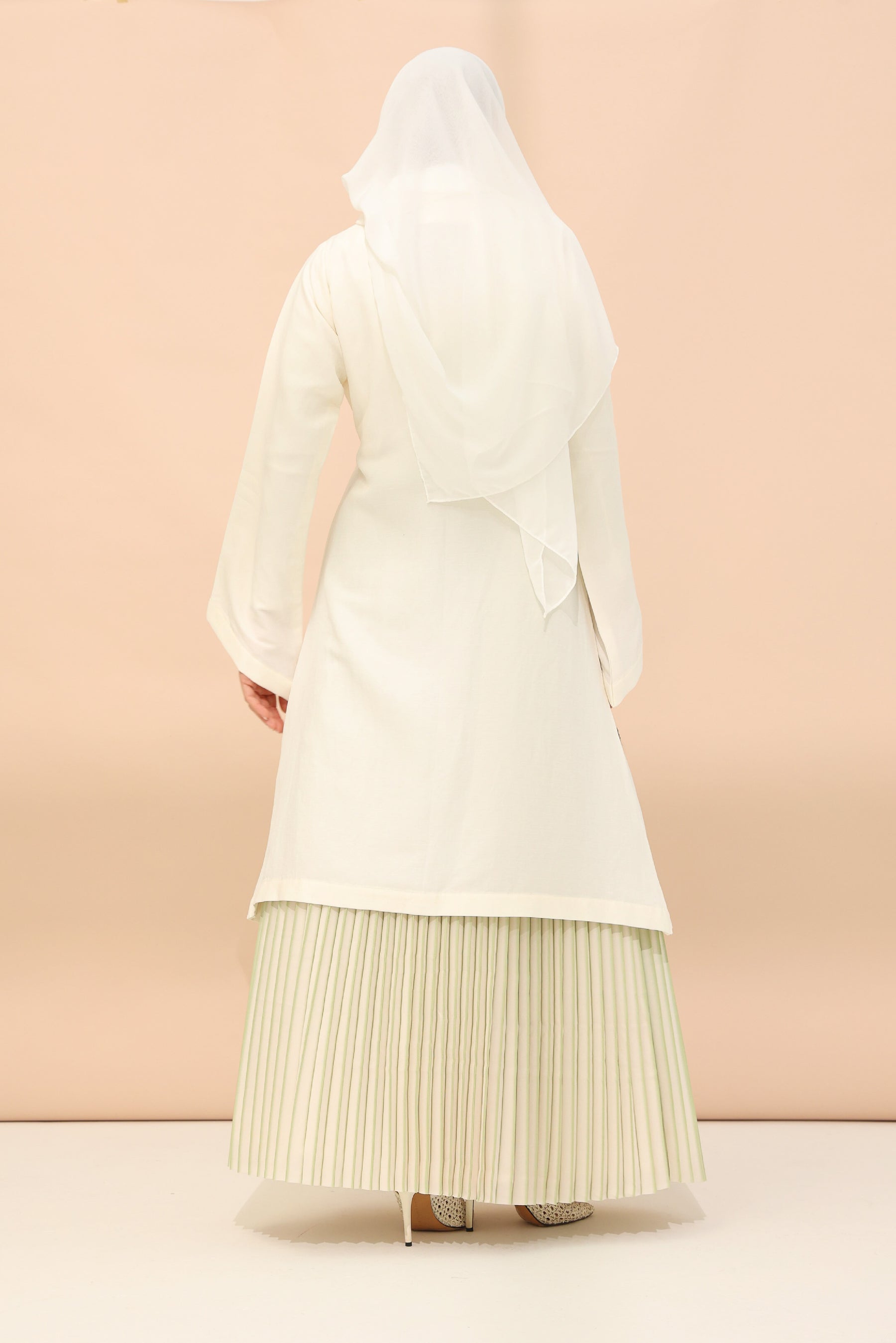 Kimono with Date Palm Embroidery