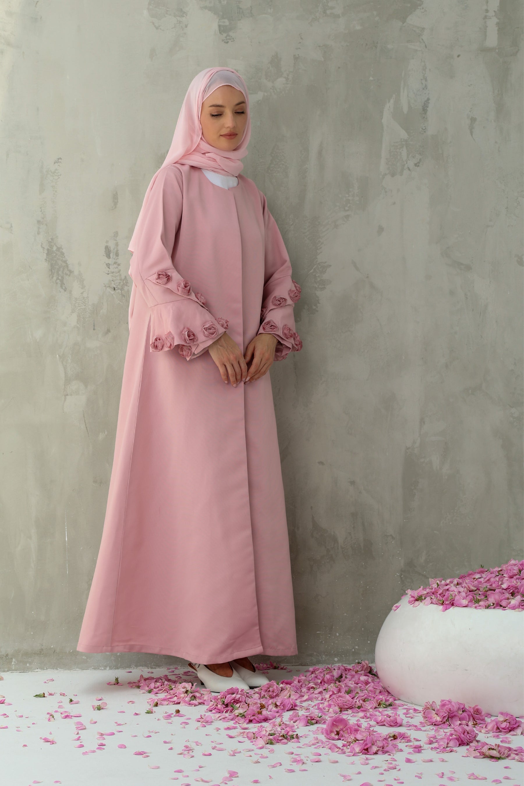 Al-Taif Spiral Sleeve Floral Abaya