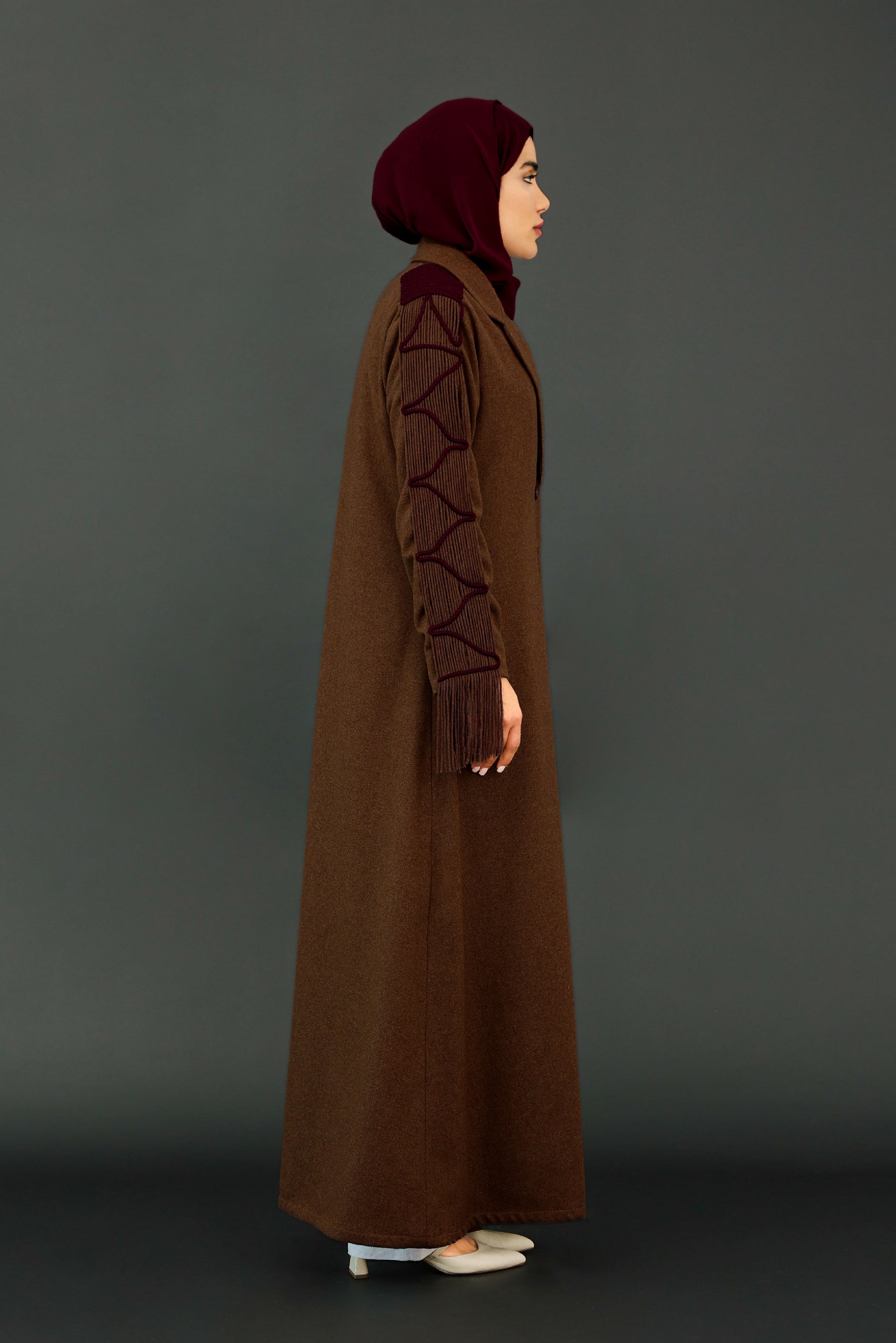 Corded Sleeve Abaya in Dark Sand