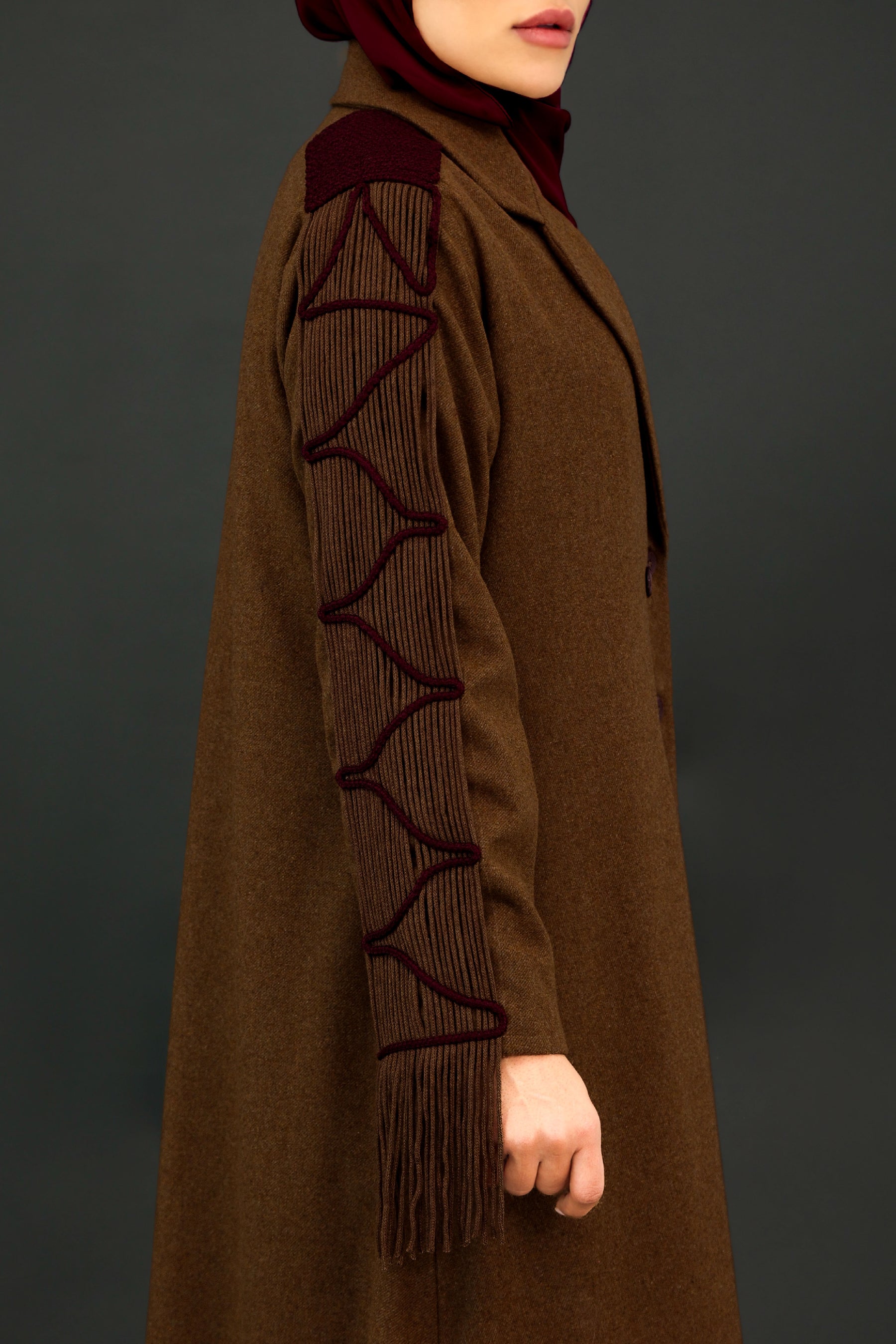 Corded Sleeve Abaya in Dark Sand