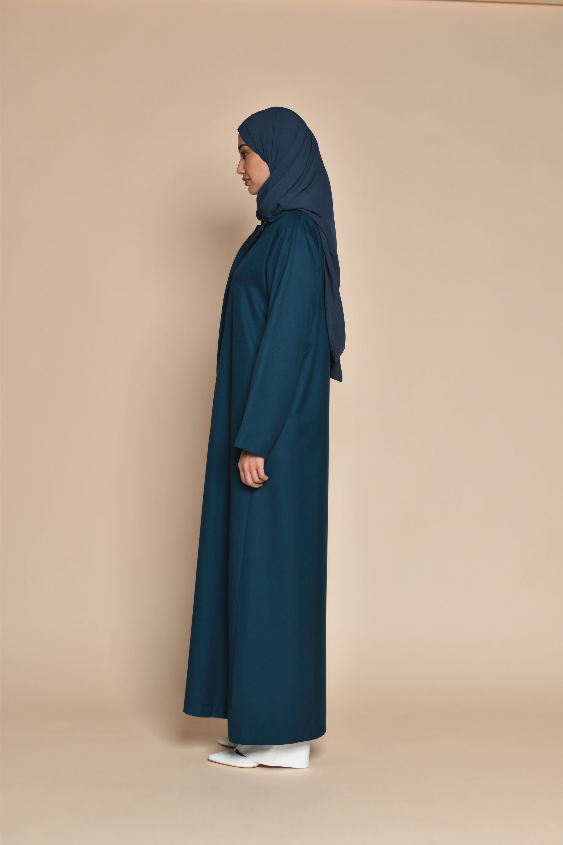 Acanthus Abaya