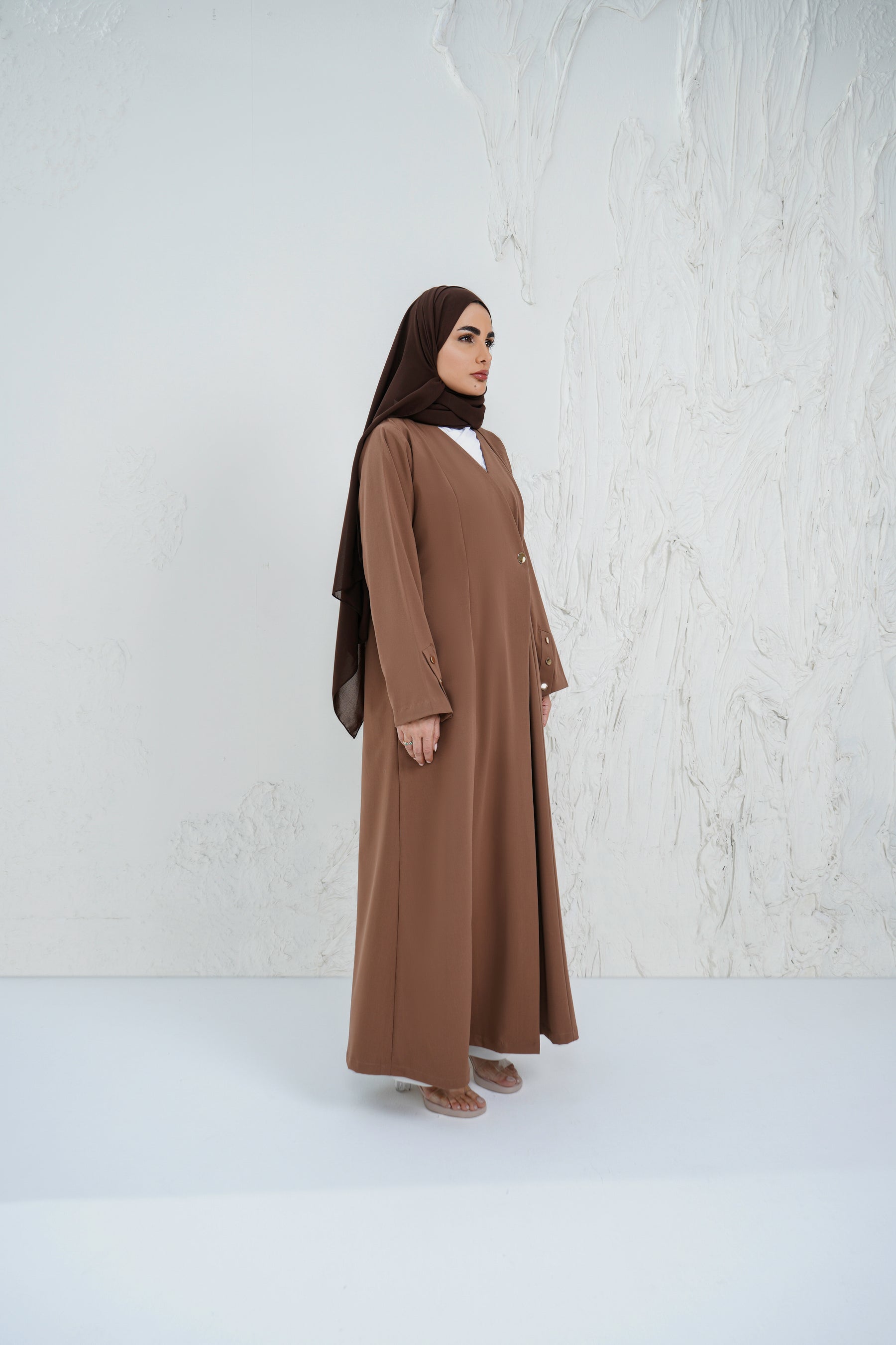 Overlap Abaya with Date Palm Embroidery
