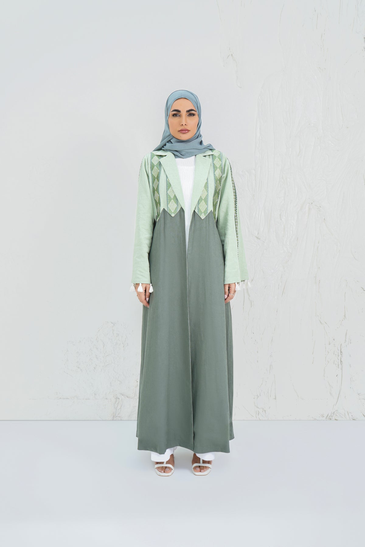 Two Tone Sadu Abaya